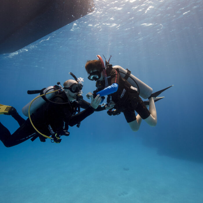 Padi-GrandCayman-03-2018-underwater-1391